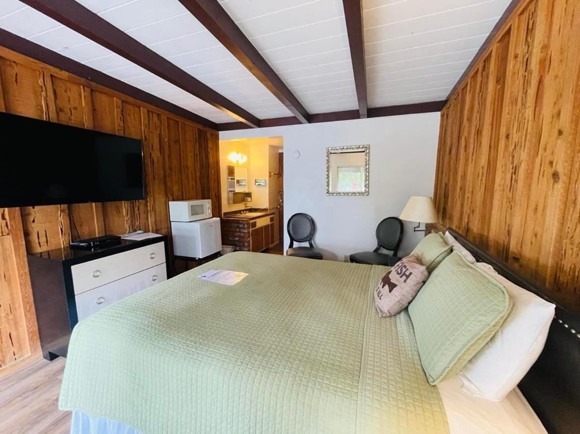 Shady Cove Riverfront Lodging מראה חיצוני תמונה