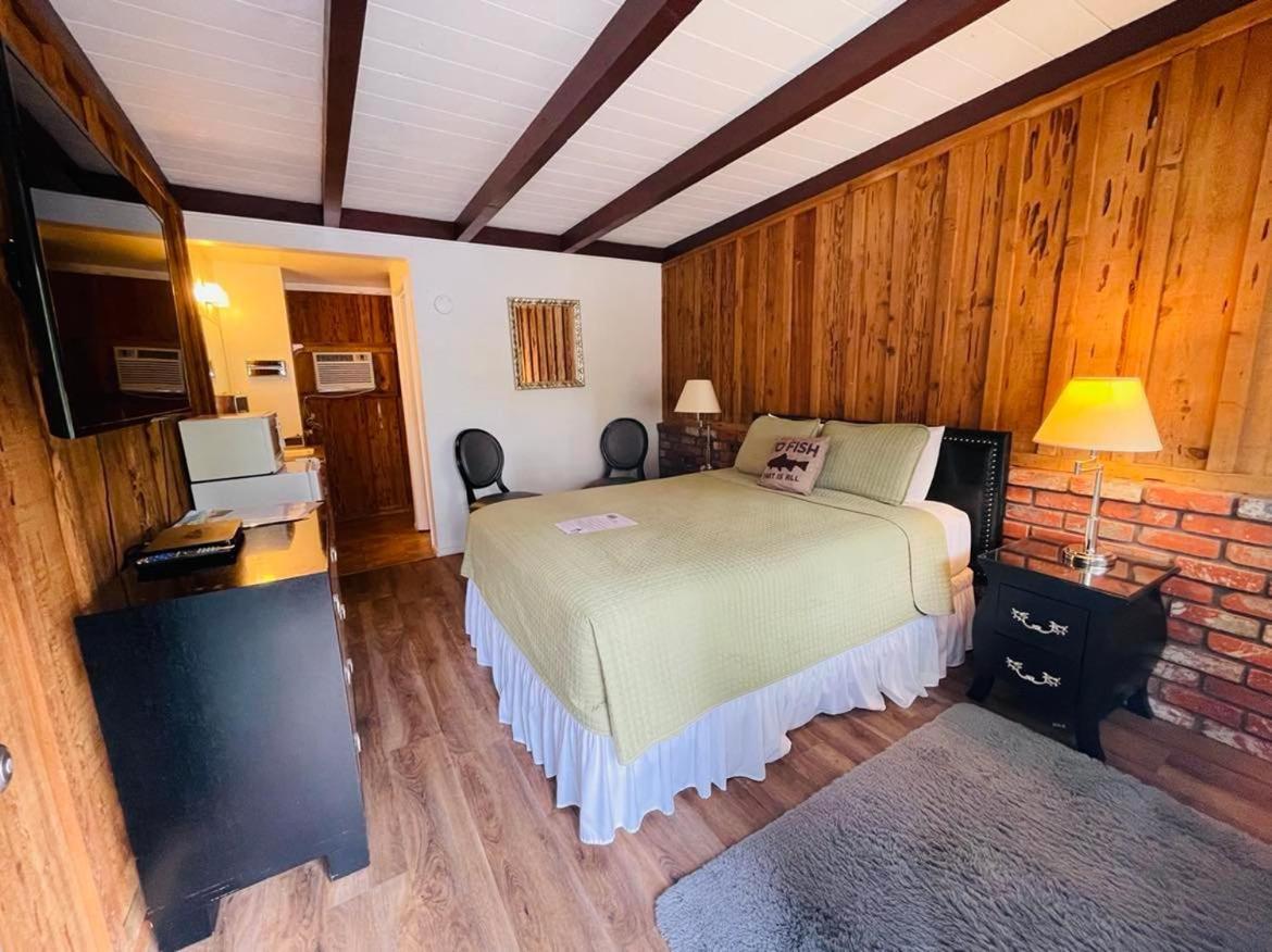 Shady Cove Riverfront Lodging מראה חיצוני תמונה